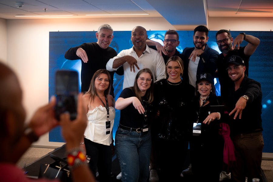 Palco com mentorados Método Sans